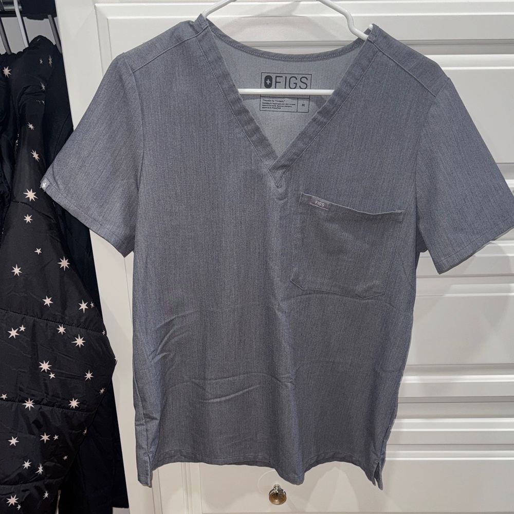 Figs Charcoal V-Neck Scrub Top
